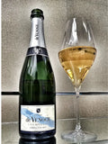 de venoge cordon bleu brut champagne naast een gevuld glas
